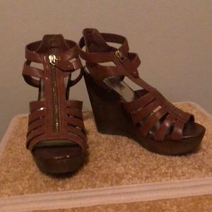 Like new Steve Madden wedges size 7.5